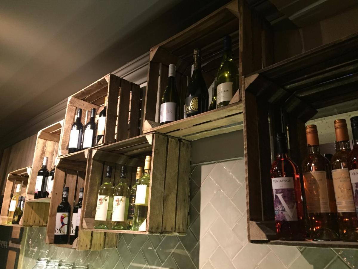 The Crafty Cow Hotel Бристол Екстериор снимка